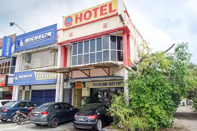 OYO 1094 Q One Hotel Dengkil Picture 2