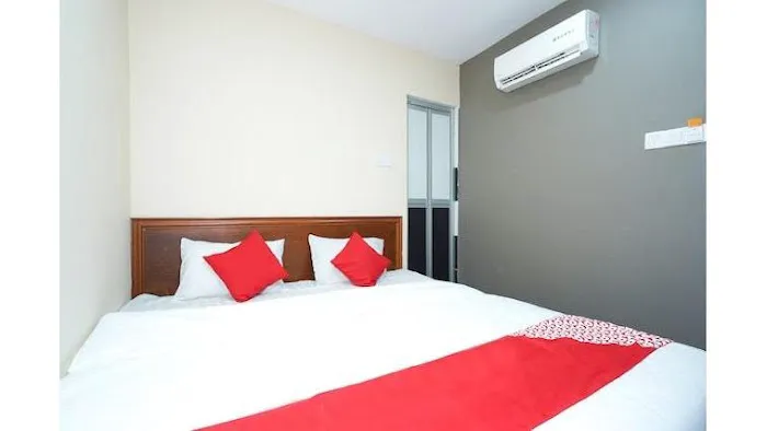 OYO 1094 Q One Hotel Dengkil Picture 4