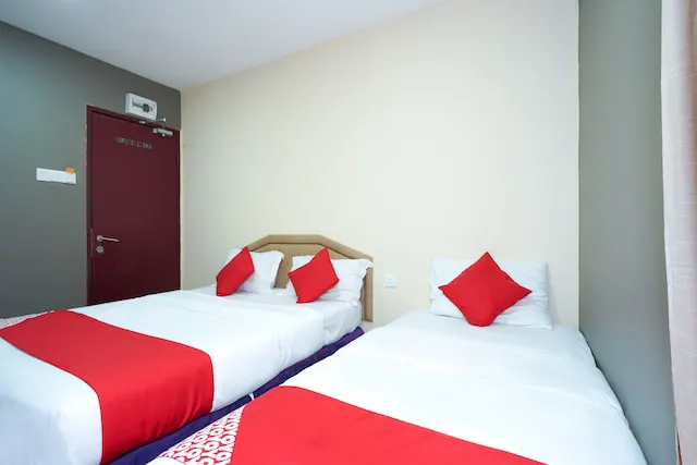 OYO 1094 Q One Hotel Dengkil Picture 8