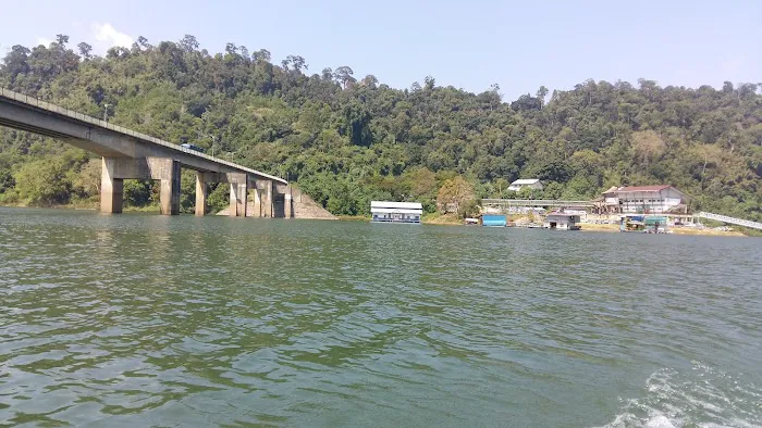 Resort Terapung Mat Shah Picture 4