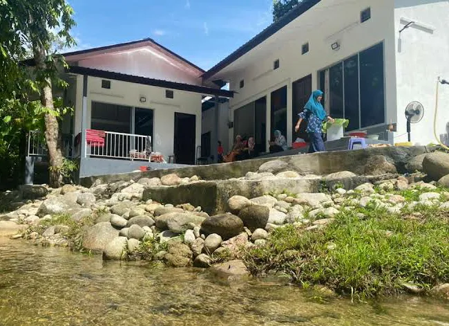 Sungai Bil Cool Spring Picture 3