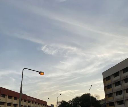 Kolej Teratai 4