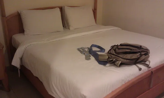 Frenz Hotel Picture 1