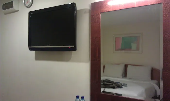 Frenz Hotel Picture 2