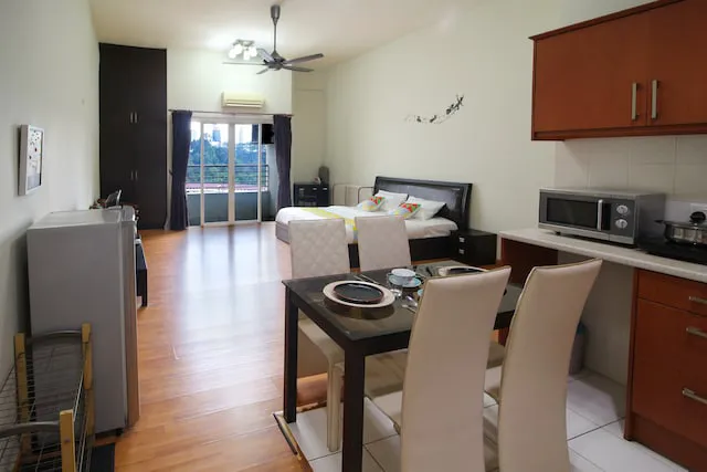 OYO Home 676 Lavish 1BR Near Quill City Mall Picture 7