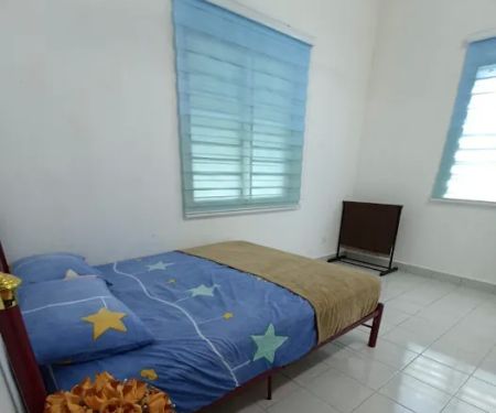 Aisya Homestay Bajet Karak Setia