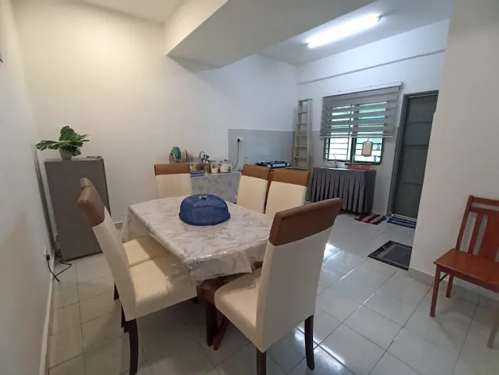 Aisya Homestay Bajet Karak Setia Picture 6