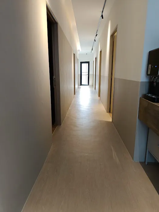 Number Six Smart Guest House Picture 2