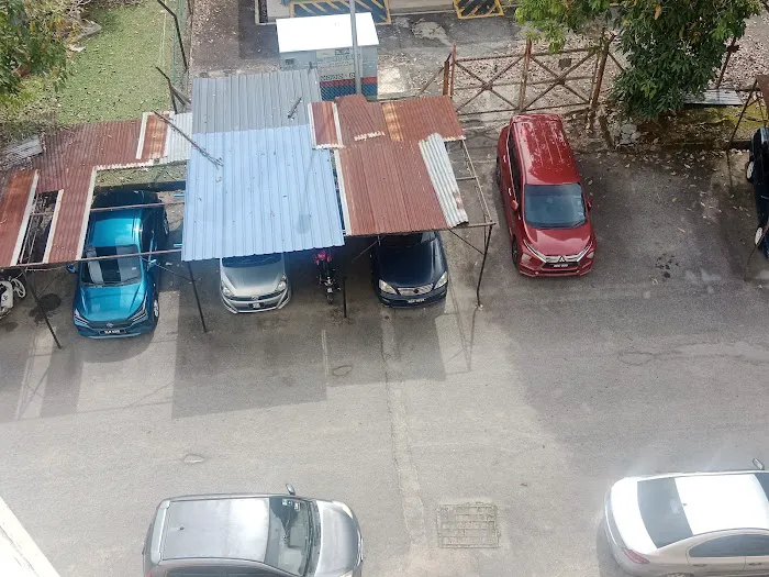 BLOK B KUARTERS GURU KAJANG UTAMA Picture 1