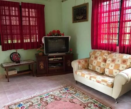 Grandma Homestay Temin