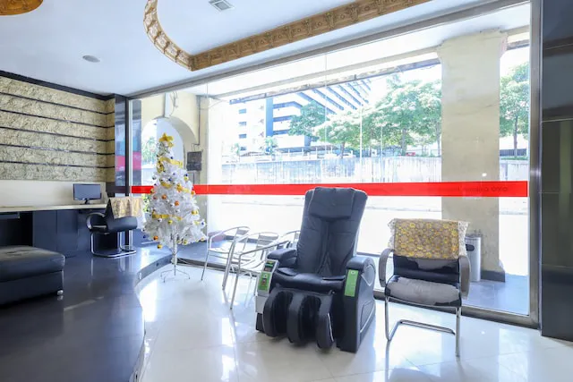 OYO 108 Golden Palace Hotel Picture 5