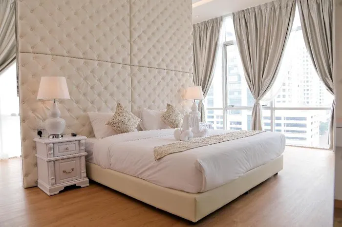 Top Holiday Hotel Picture 5