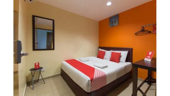 OYO 320 New Three Three Hotel Picture 1