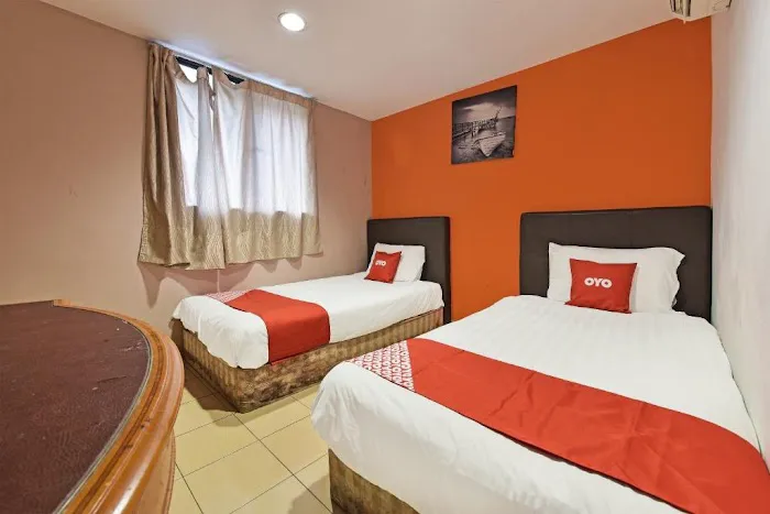 OYO 90732 New Hotel 33 Picture 1
