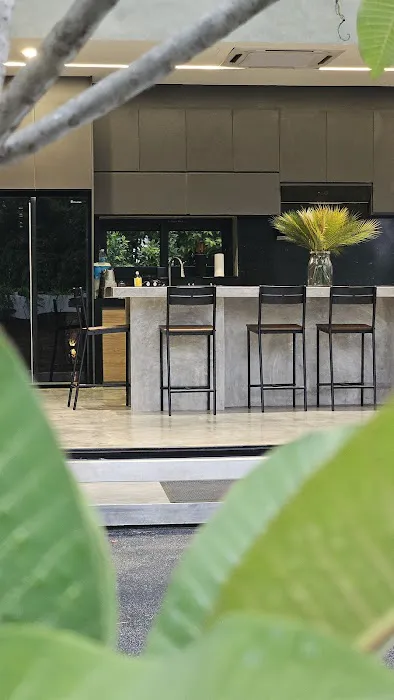 VILLAMAYA POOL HOME STAYCATION SUBANG Picture 9