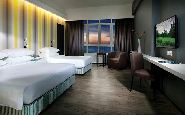 First World Hotel Picture 6