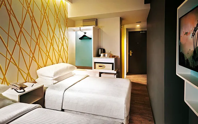 First World Hotel Picture 5
