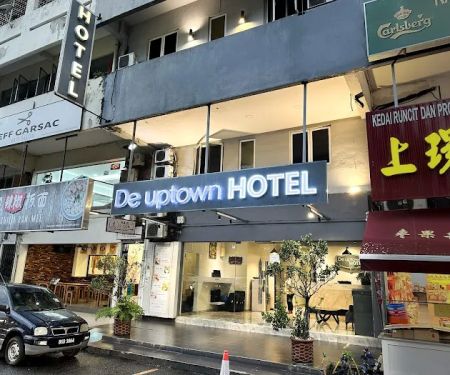 De UPTOWN Hotel @ SS2
