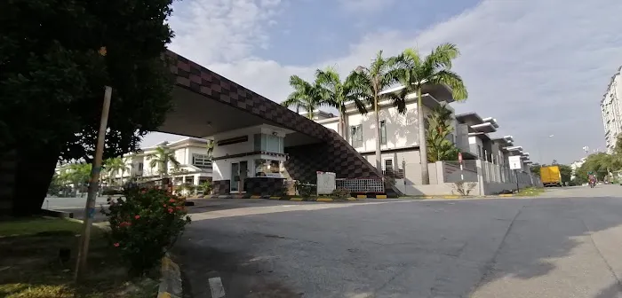 Ritz Residence Picture 1