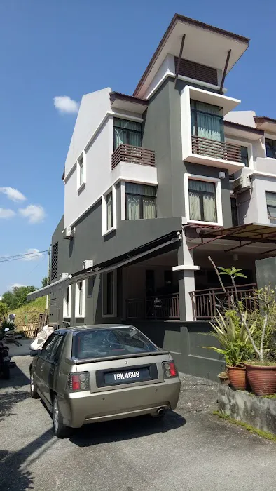 Serdang Hills Picture 2