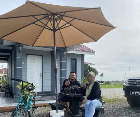 DAHLIA HOMESTAY