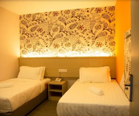 THE CROWN HOTEL @ KLIA