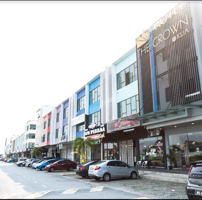 THE CROWN HOTEL @ KLIA Picture 2