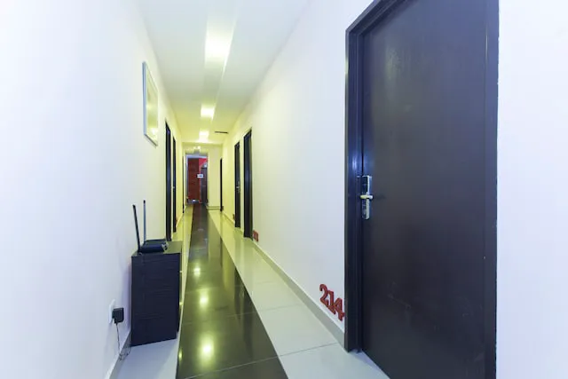 Super OYO 439 Night Queen Hotel Picture 8