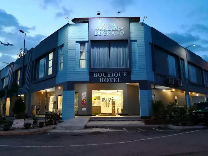 PI GRAND HOTEL Picture 2