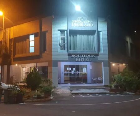 PI GRAND HOTEL