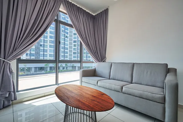 OYO Home 1135 Magnificent 1BR Kenwingston Picture 5