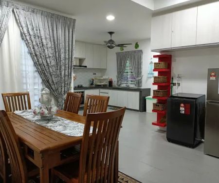 Anis Place Homestay