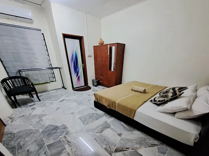 HOMESTAY MELATISARI SUNGAI BUAYA (2 TINGKAT) Picture 4