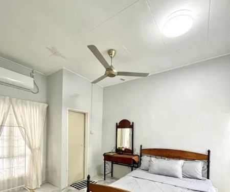 ATIE HOMESTAY SUNGAI BUAYA RAWANG