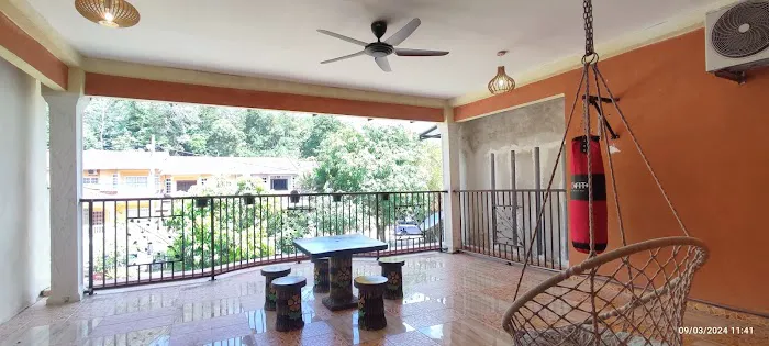 Al Fateh Homestay Picture 7