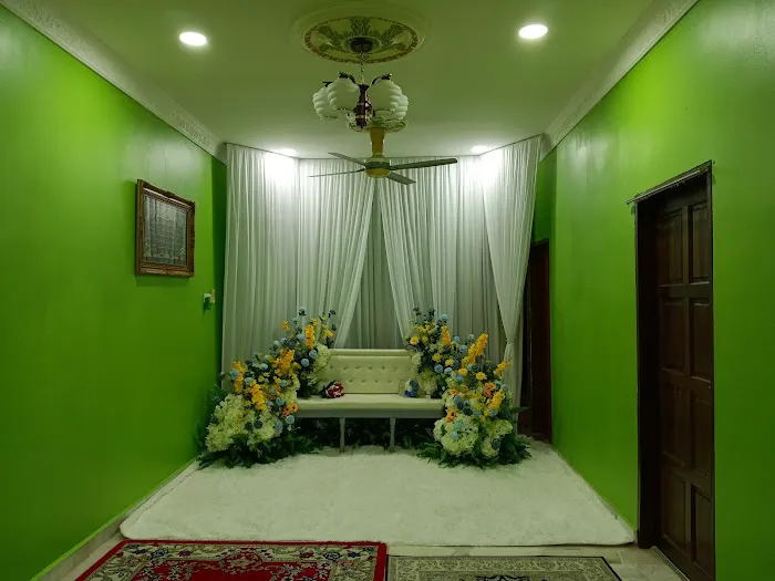 HOMESTAY ADIMIRA Picture 5