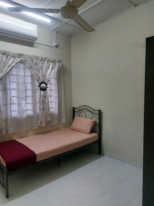 Rielza Homestay Picture 4