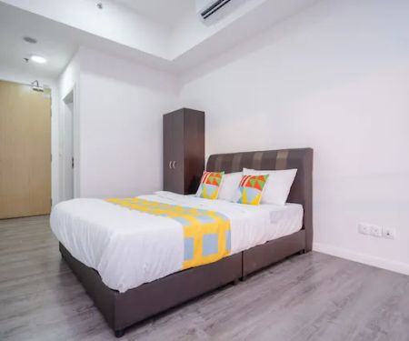 OYO Home 1237 Nice 1br Icon City
