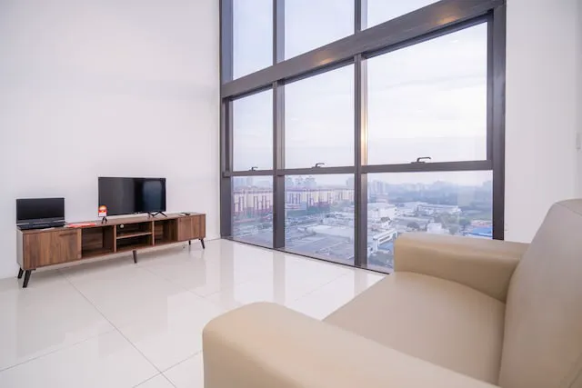 OYO Home 1237 Nice 1br Icon City Picture 6