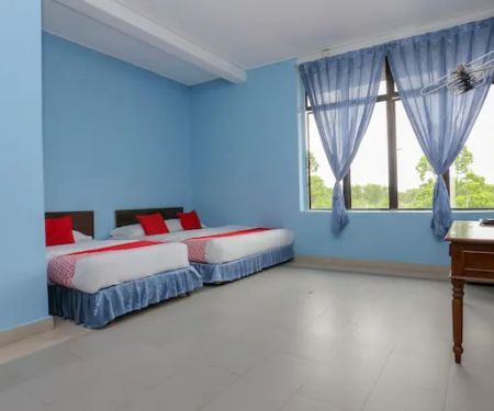 OYO 90174 Tuah Inn