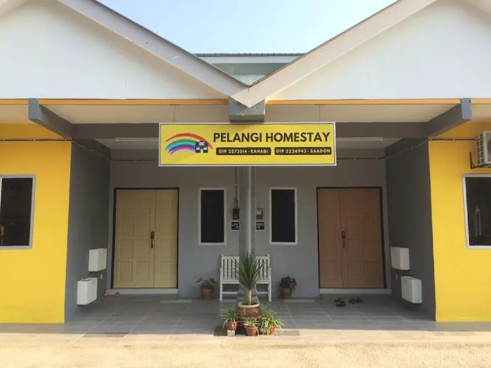 Pelangi Homestay Violet Picture 3