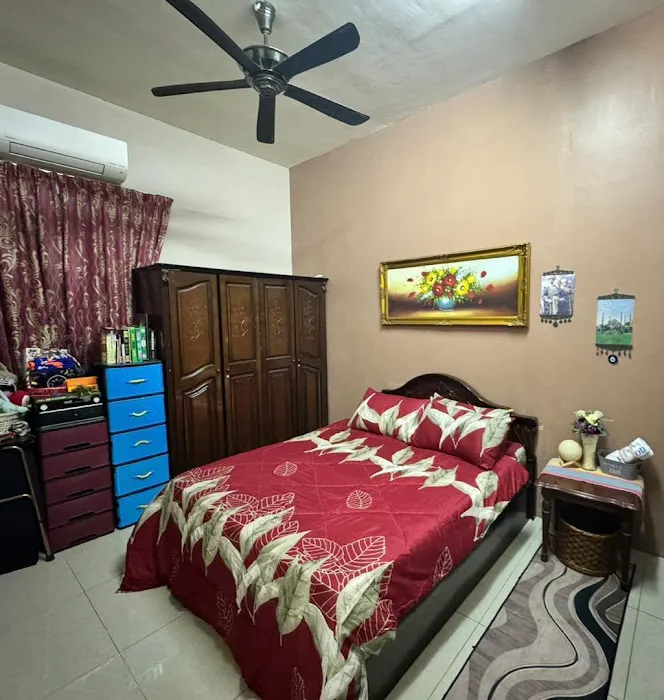 Azken Homestay Nilai Picture 3