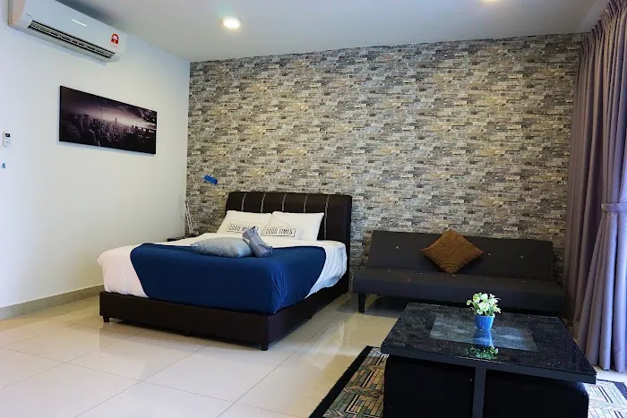 La Home Picture 2
