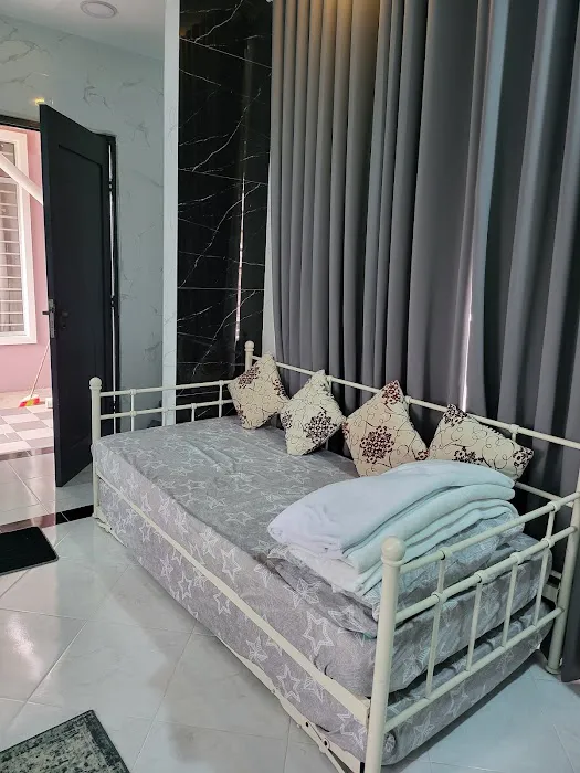 Airaa Guest Room Picture 5