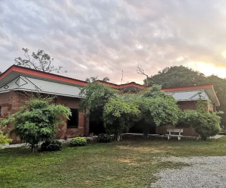A-Shape Guest House (Raudhah Sakeenah)
