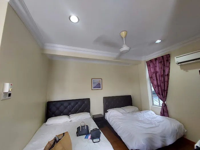 OYO 90451 Bangi Moya Guesthouse Picture 1