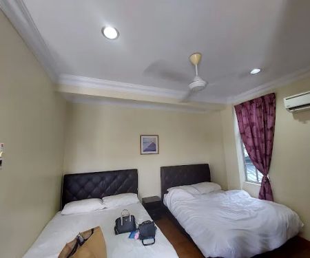 OYO 90451 Bangi Moya Guesthouse