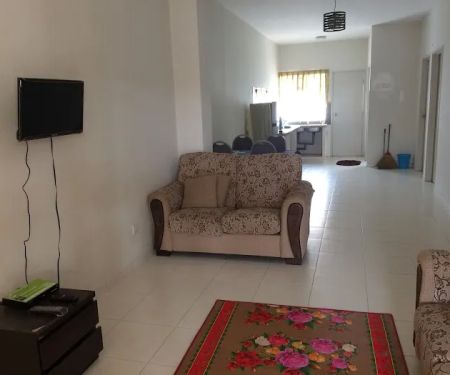 Familia Homestay