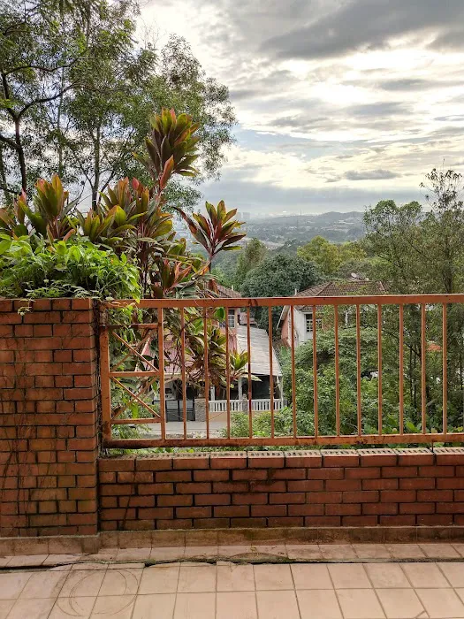 10 @ Hilltop Homestay Picture 1