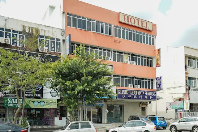 OYO 1091 Q On Hotel Seri Kembangan Picture 1